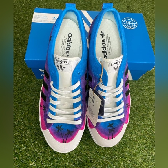 Addidas custom size 11.5 - Picture 2 of 8